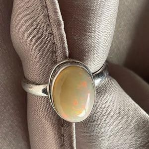 Gorgeous Fire Opal Ring in 925 Sterling Silver! ( US 7, 8 & 9 )